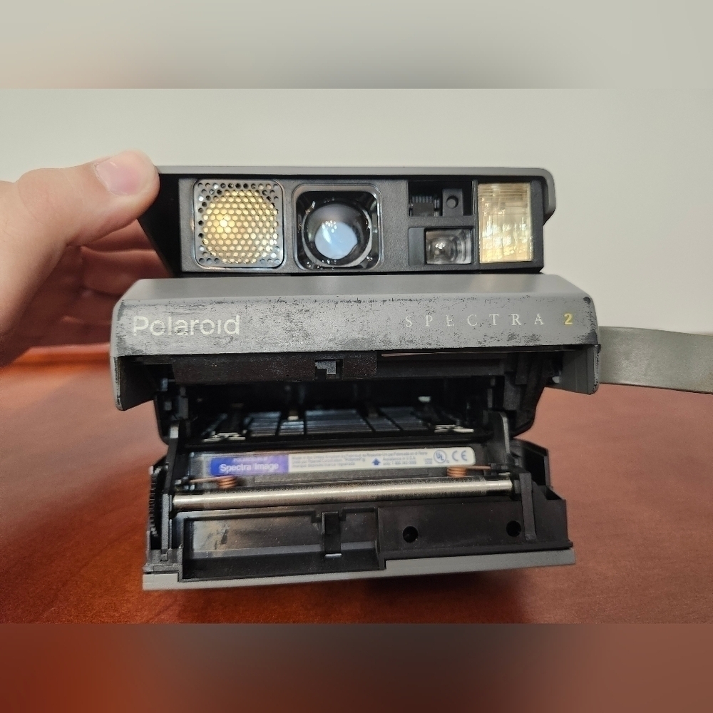 2 Polaroid Spectra Cameras - Picture 12 of 16